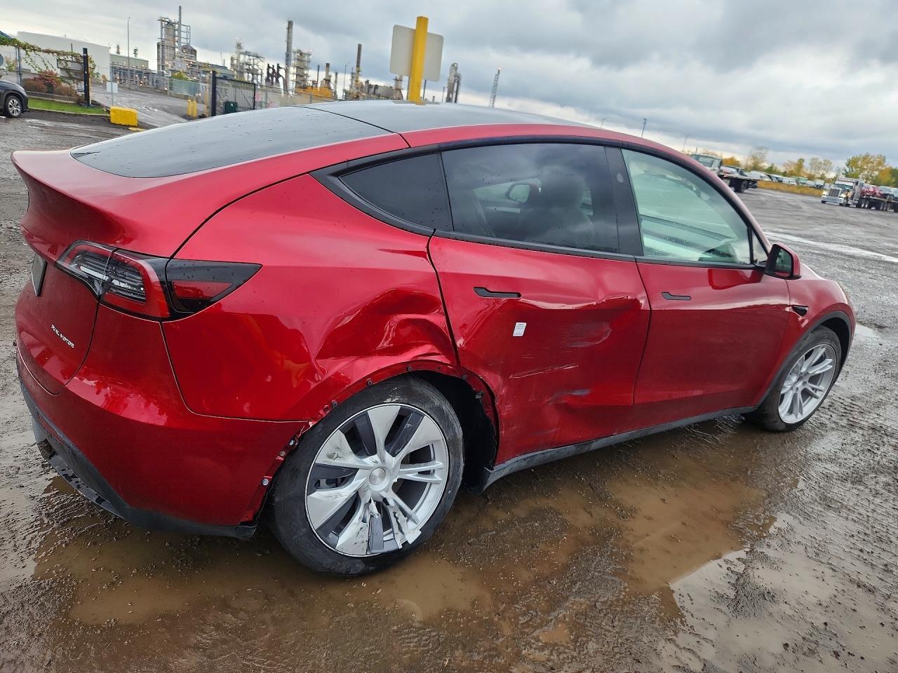 2024 Tesla Model Y - Фото 3