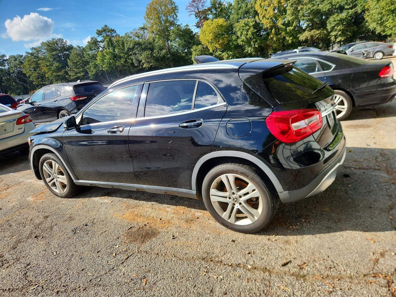 2018 Mercedes-Benz Gla 250 - Image 2