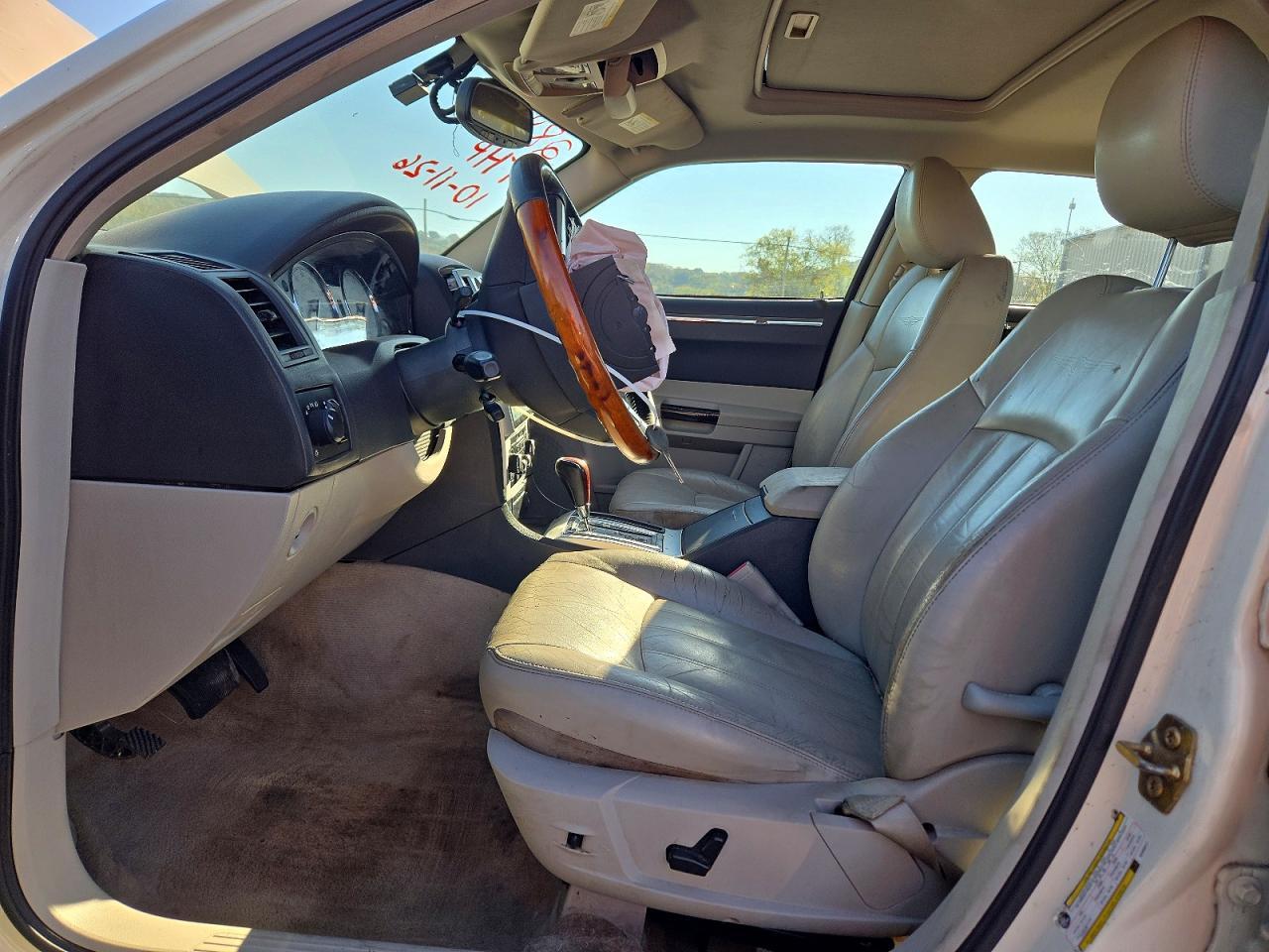 2005 Chrysler 300C - Фото 7