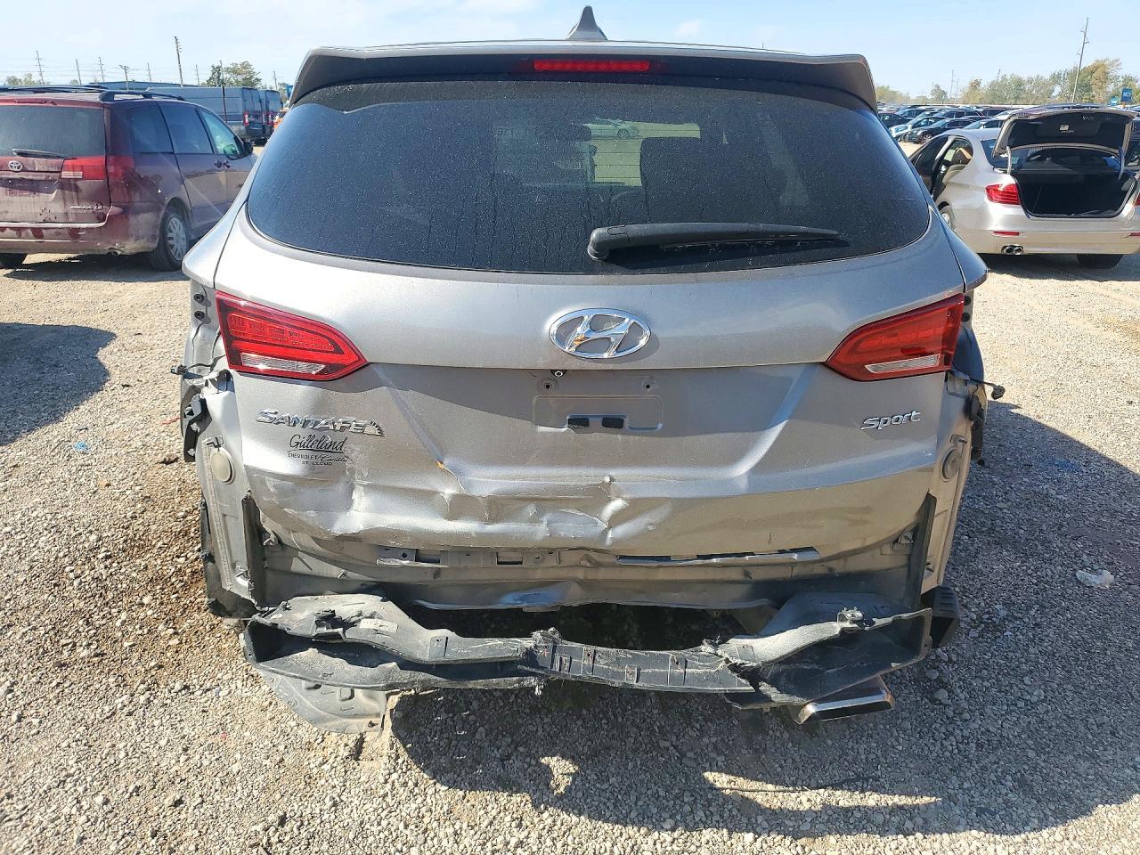 2017 Hyundai Santa Fe Sport 2.4L - Фото 6