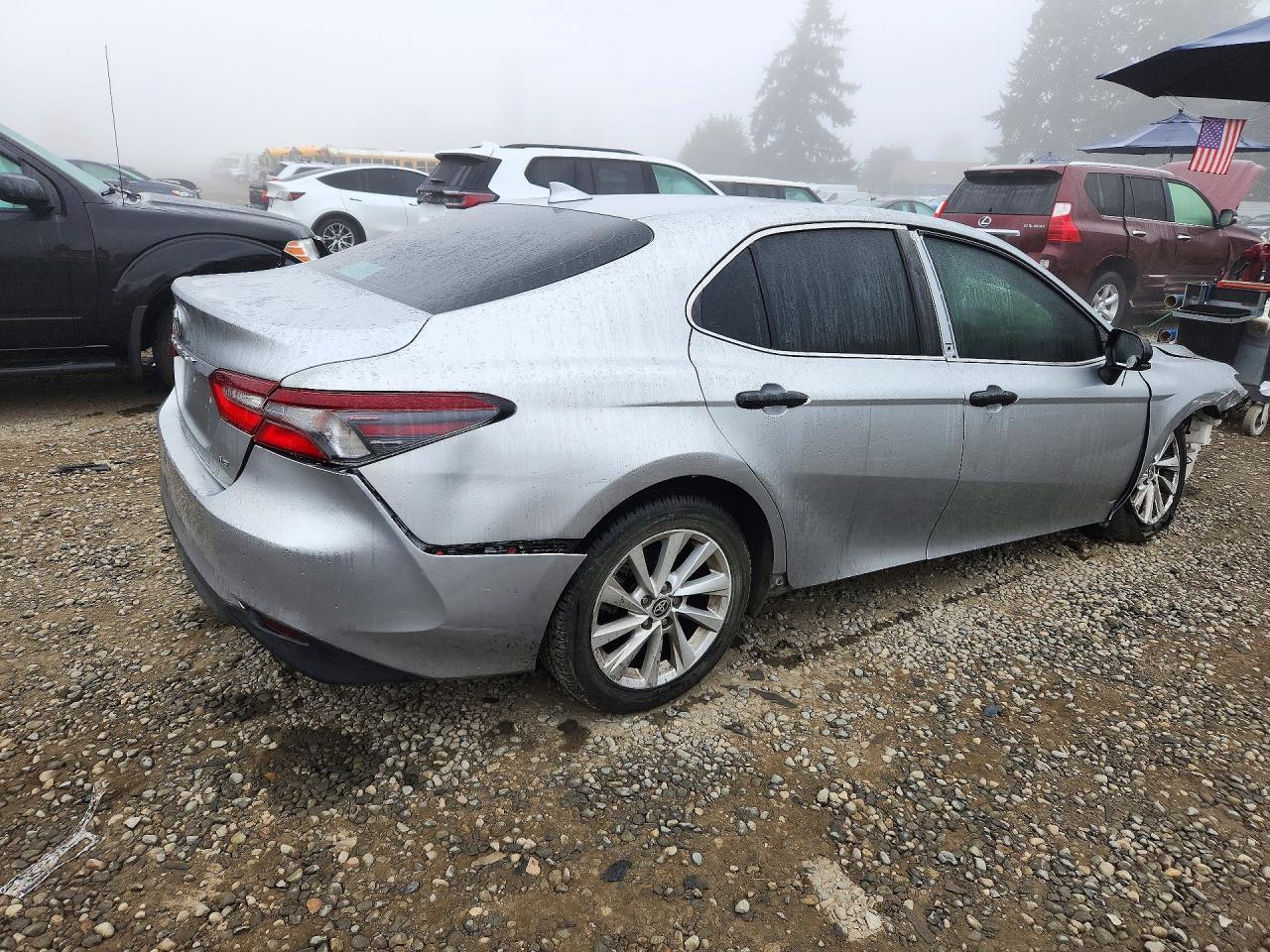 2021 Toyota Camry Le - Image 3