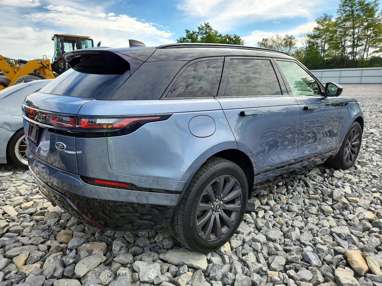 2019 Land Rover Range Rover Velar R-Dynamic Se - Image 3