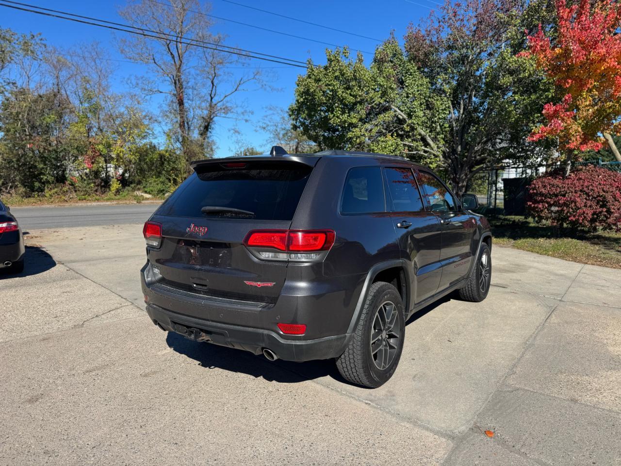 2018 Jeep Grand Cherokee Trailhawk - Image 4