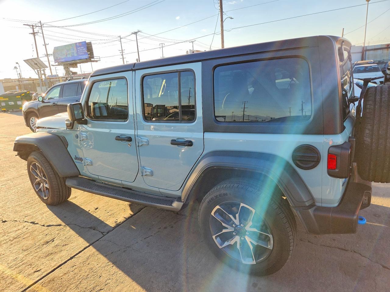 2024 Jeep Wrangler 4Xe - Image 2