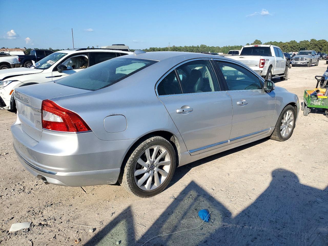 2015 Volvo S80 Premier - Image 3