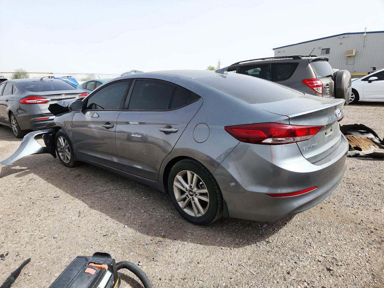 2018 Hyundai Elantra Sel - Image 2