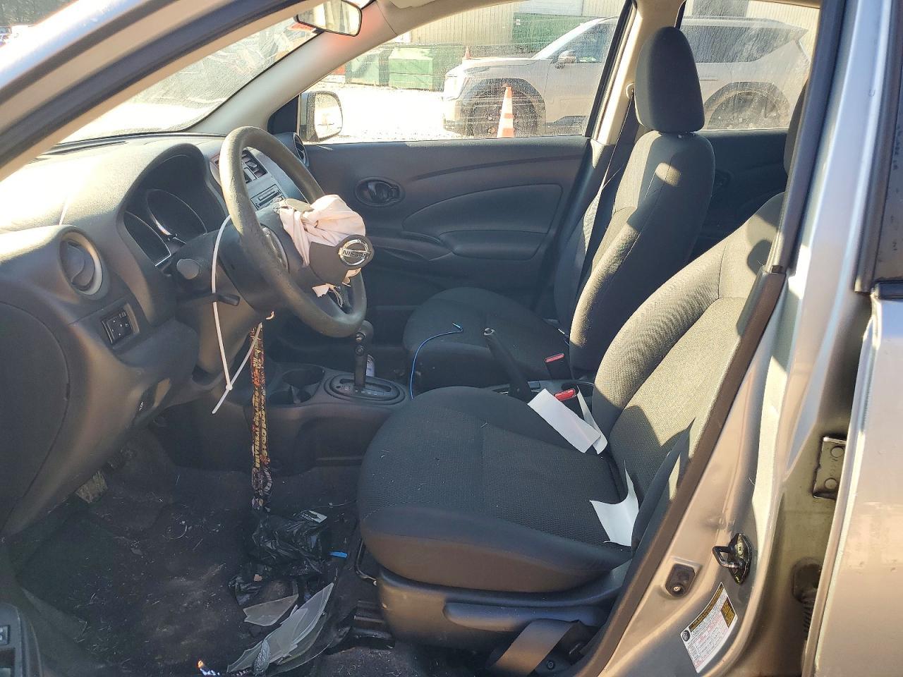 2021 Nissan Versa 1.6 S - Image 7