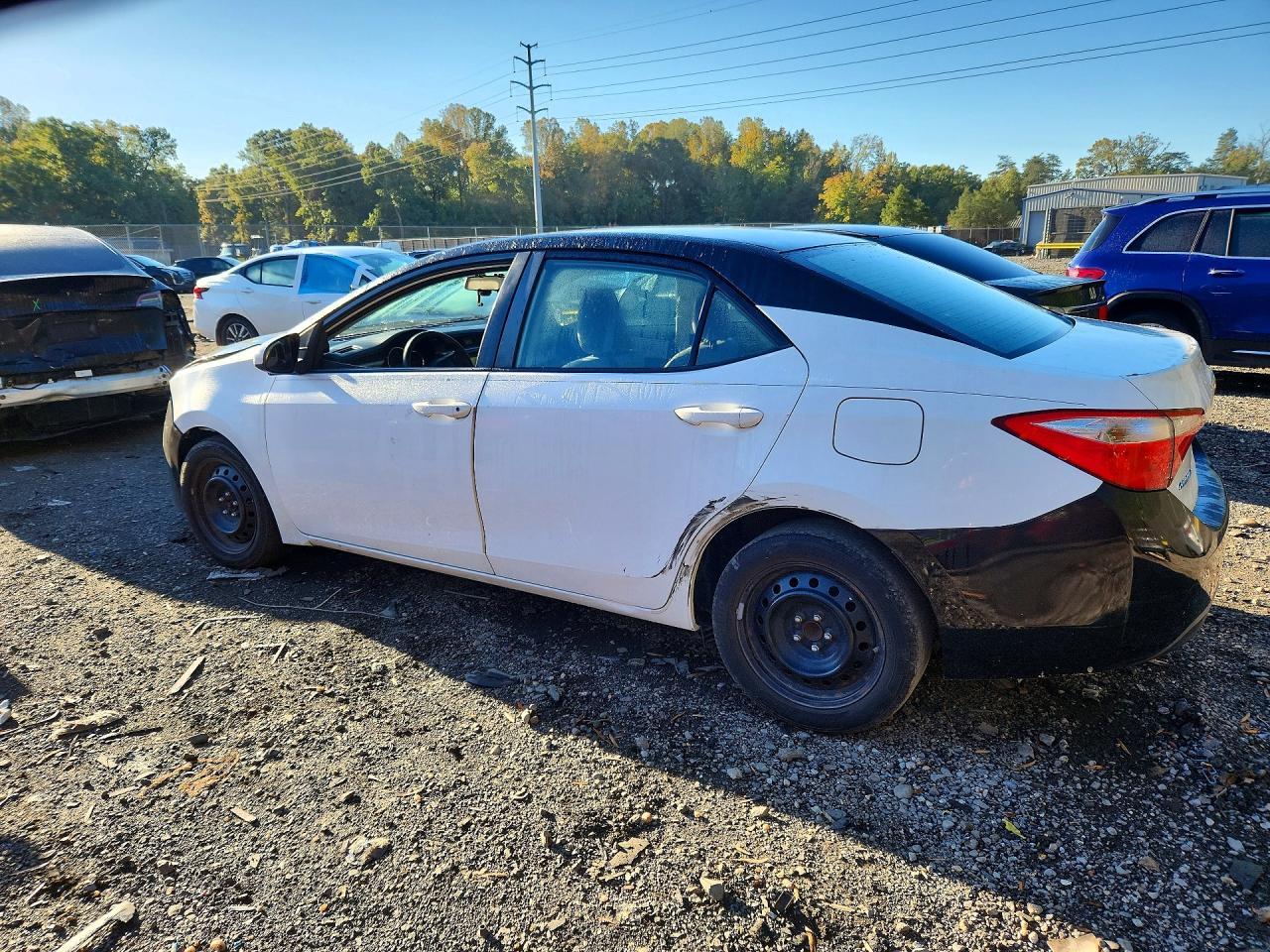 2015 Toyota Corolla Le - Image 2