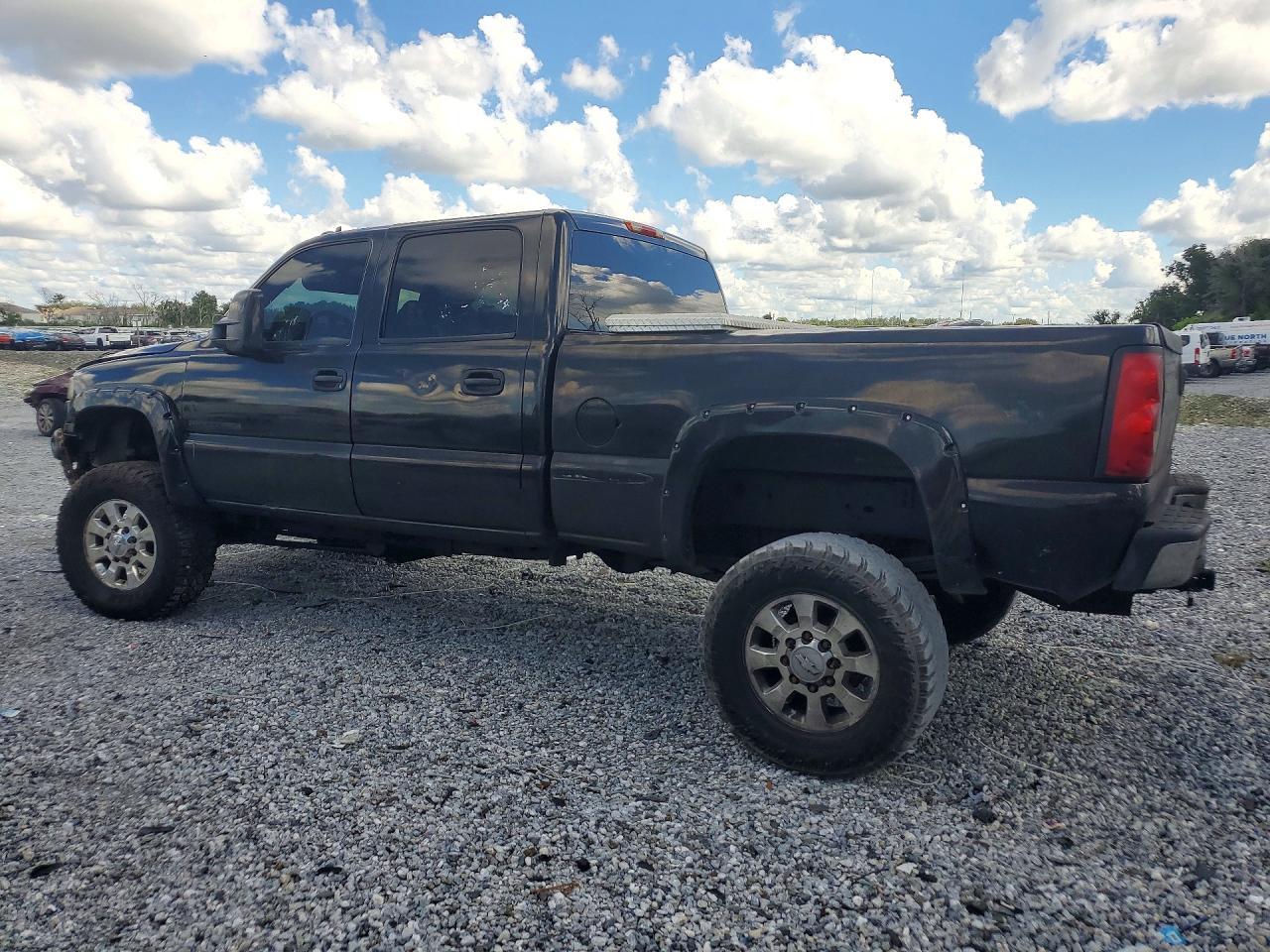 2006 GMC Sierra K2500 Heavy Duty - Фото 2