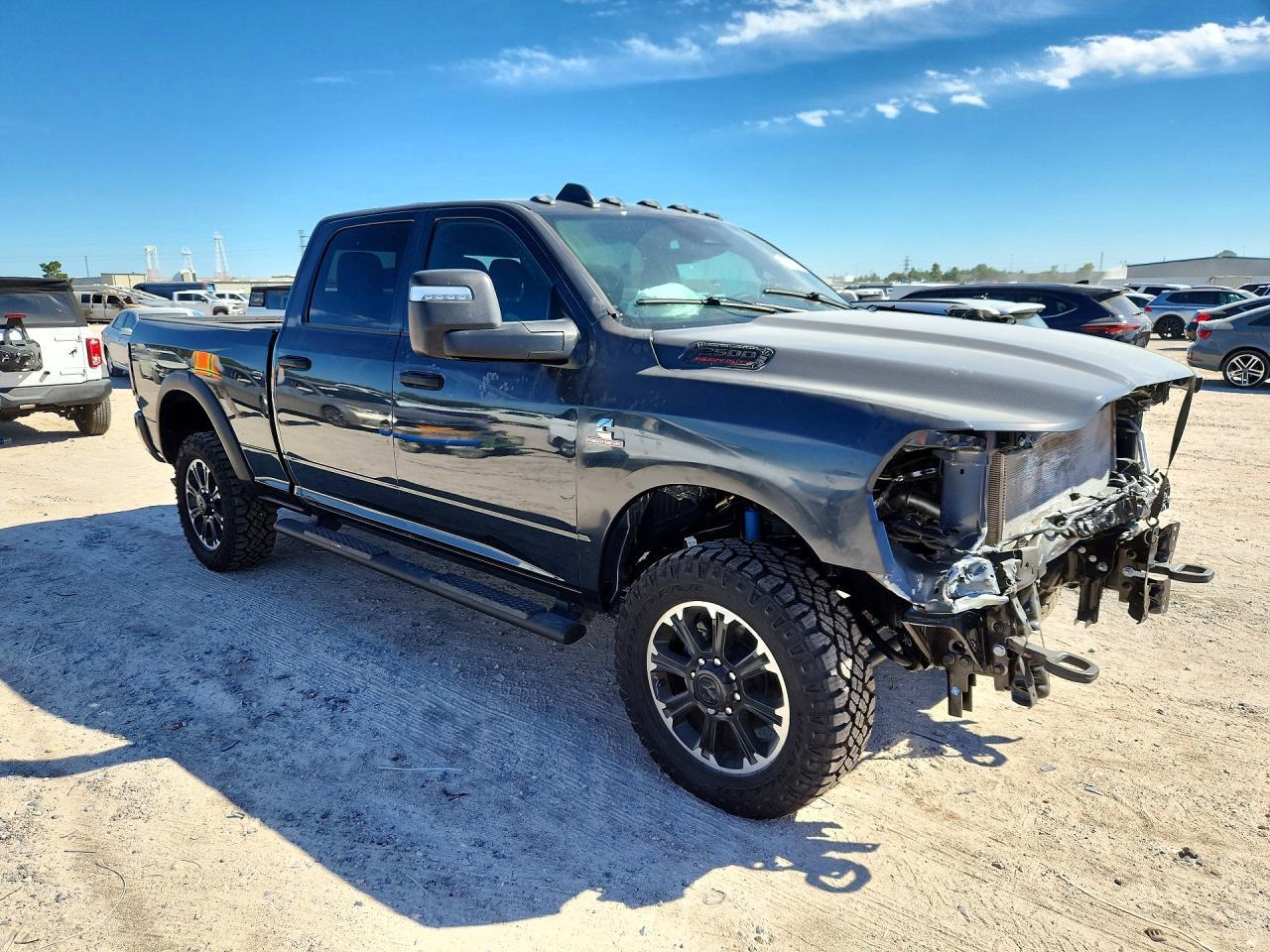 2026 Ram 2500 Tradesman - Фото 4