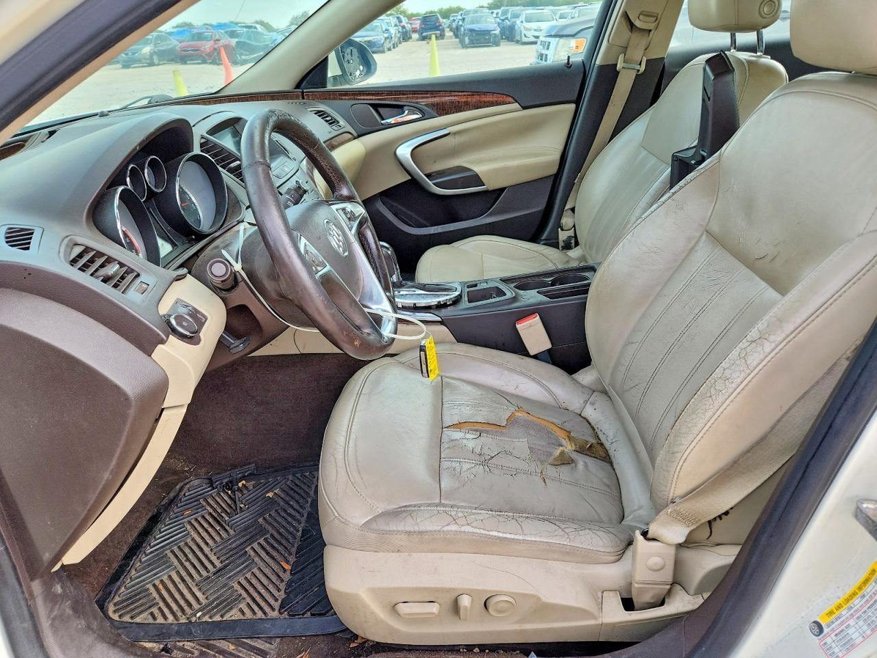 2013 Buick Regal Premium - Image 7