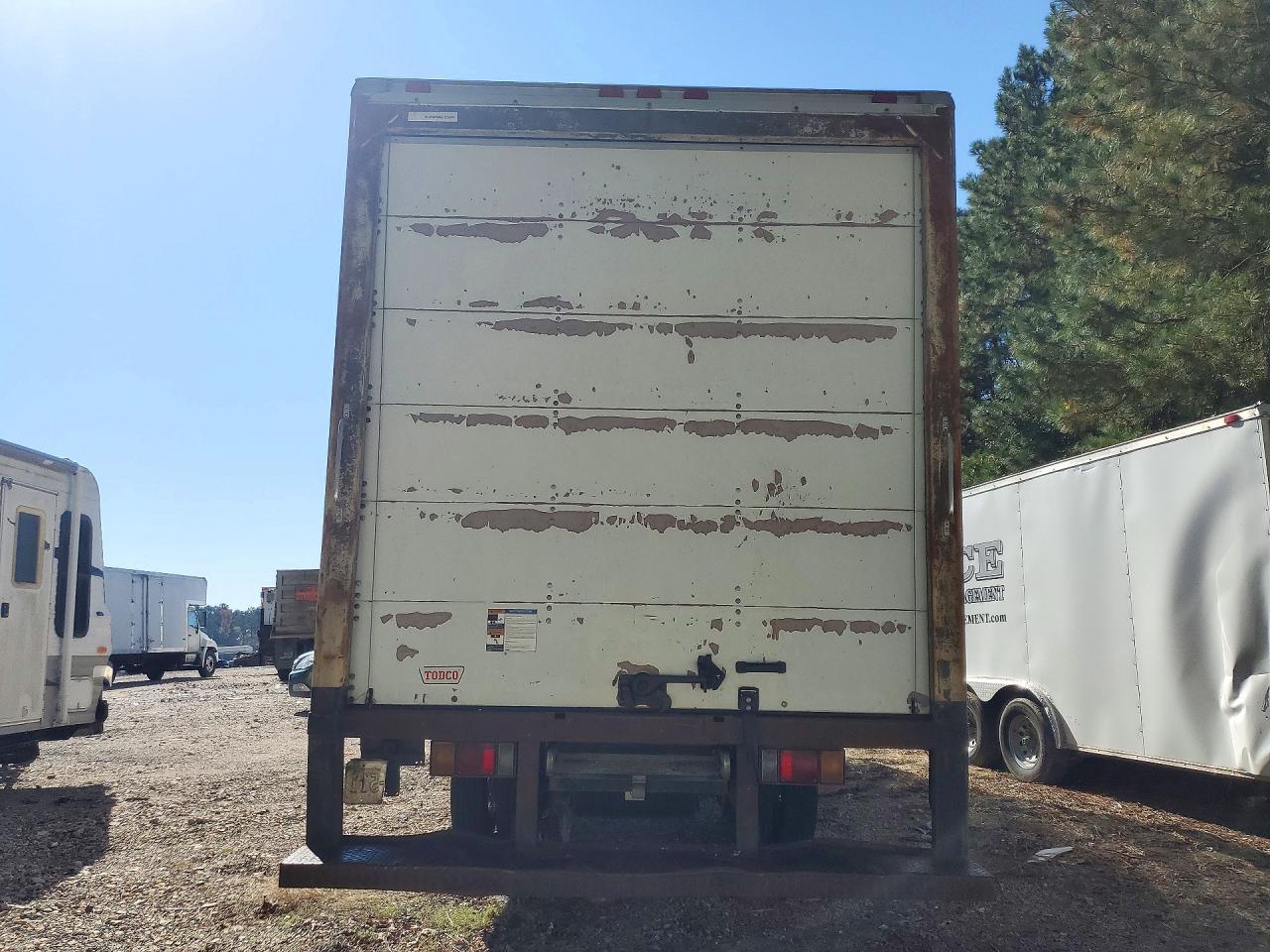 2007 Isuzu Npr Box Truck - Фото 6