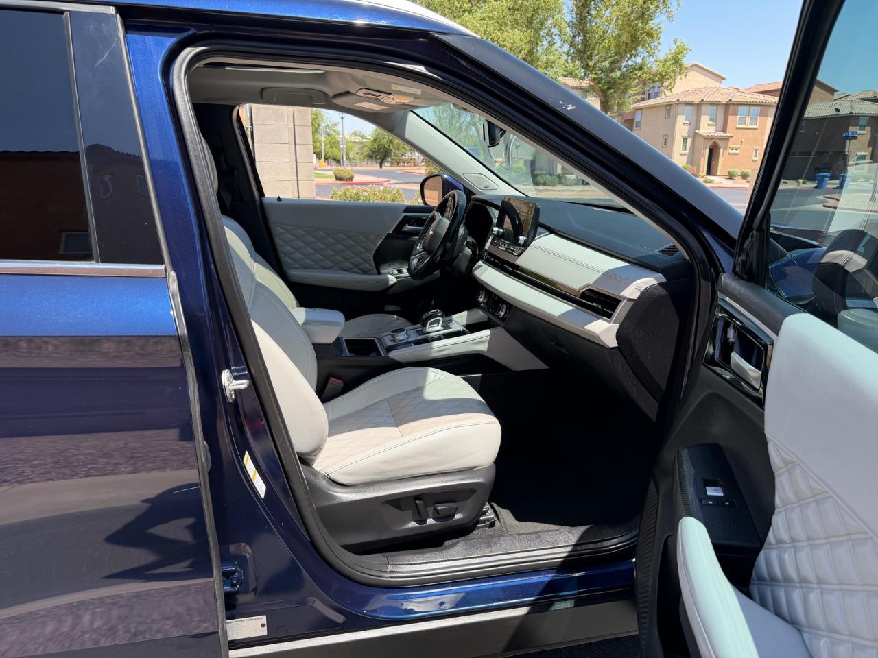 2023 Mitsubishi Outlander Sel - Image 5
