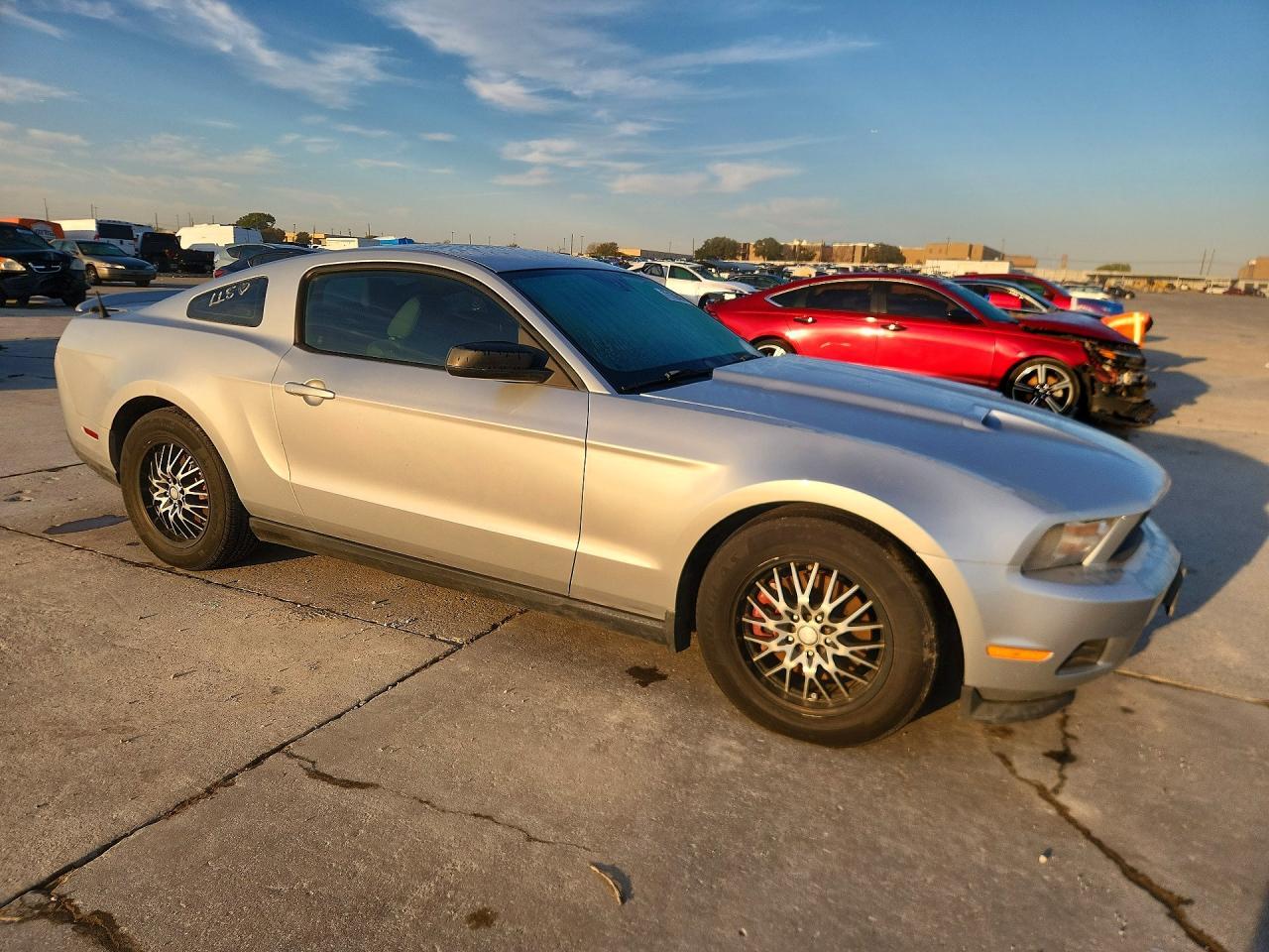 2012 Ford Mustang - Фото 4