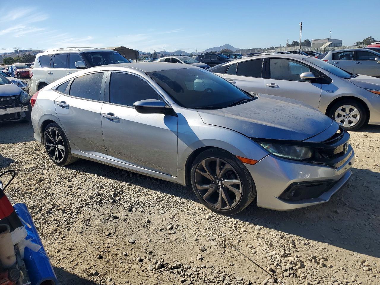 2020 Honda Civic Sport - Фото 4
