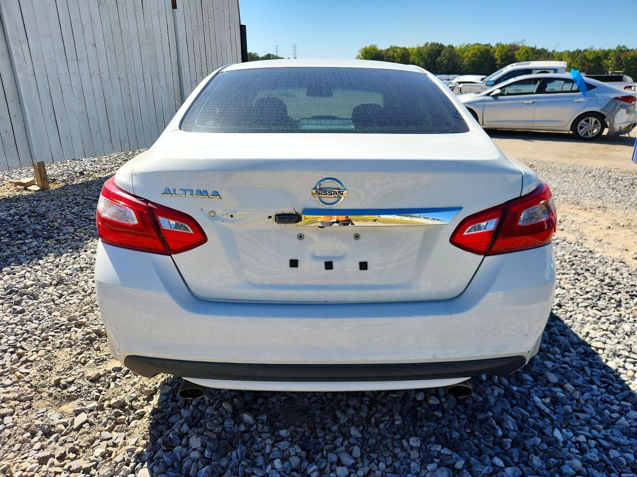 2016 Nissan Altima 2.5 S - Image 6