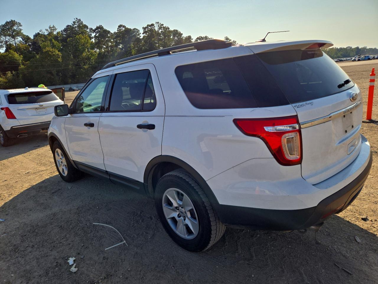 2014 Ford Explorer - Image 2