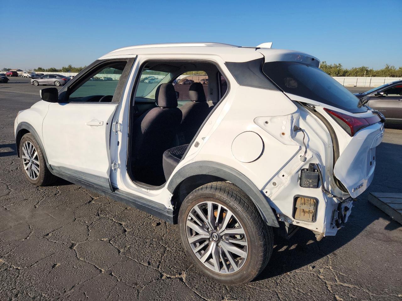 2021 Nissan Kicks Sv - Фото 2