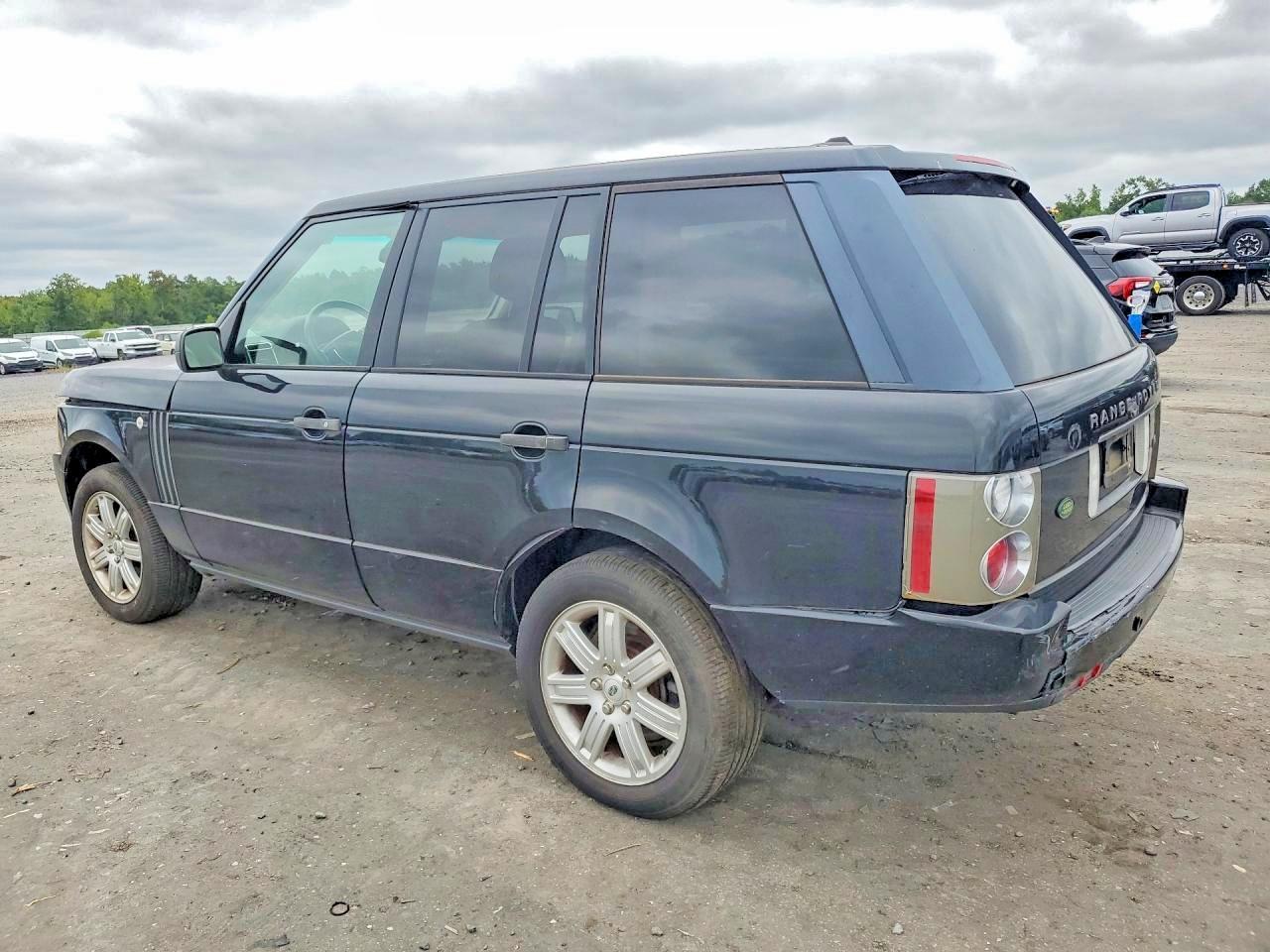 2008 Land Rover Range Rover Hse - Image 2