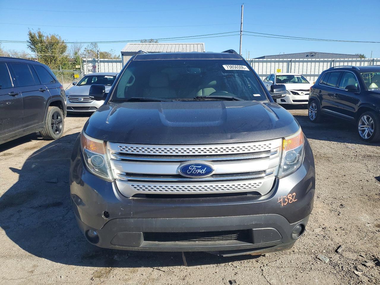 2015 Ford Explorer Xlt - Фото 5