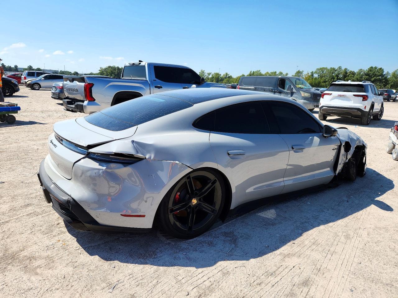 2025 Porsche Taycan Gts - Image 3
