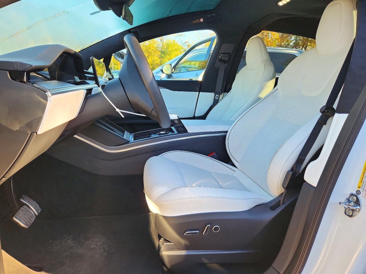 2024 Tesla Model X - Фото 7