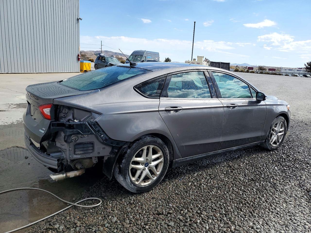 2013 Ford Fusion Se - Фото 3