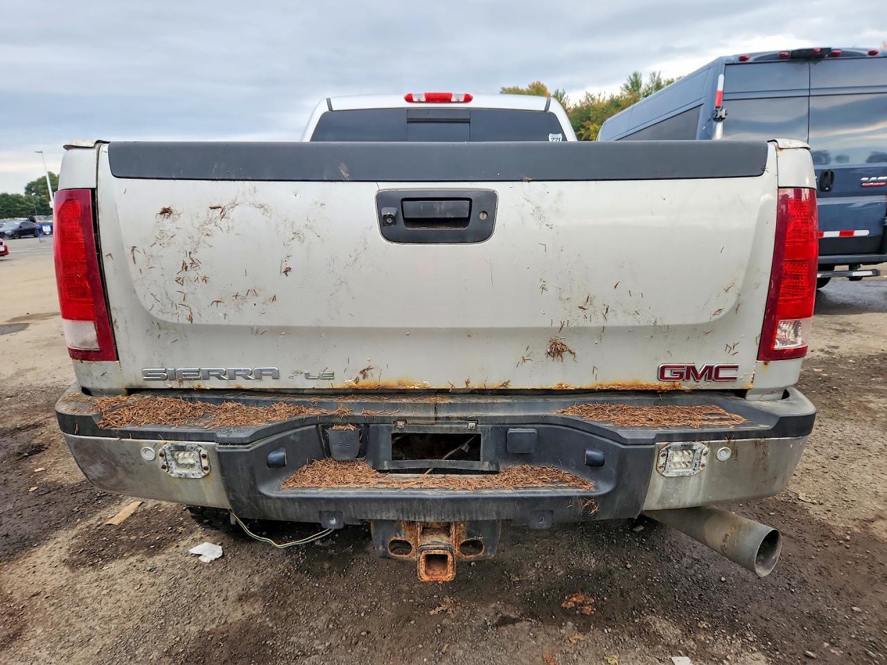 2011 GMC Sierra K2500 Sle - Image 6