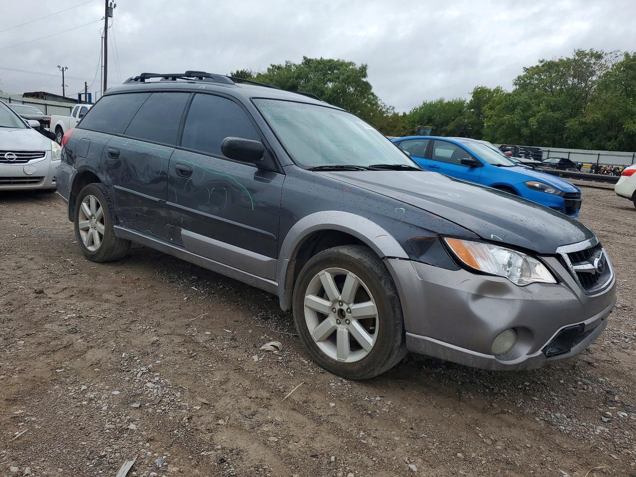 2009 Subaru Outback 2.5I - Image 4