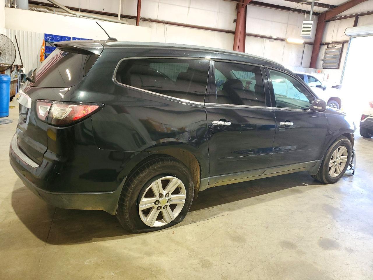 2014 Chevrolet Traverse Lt - Image 3