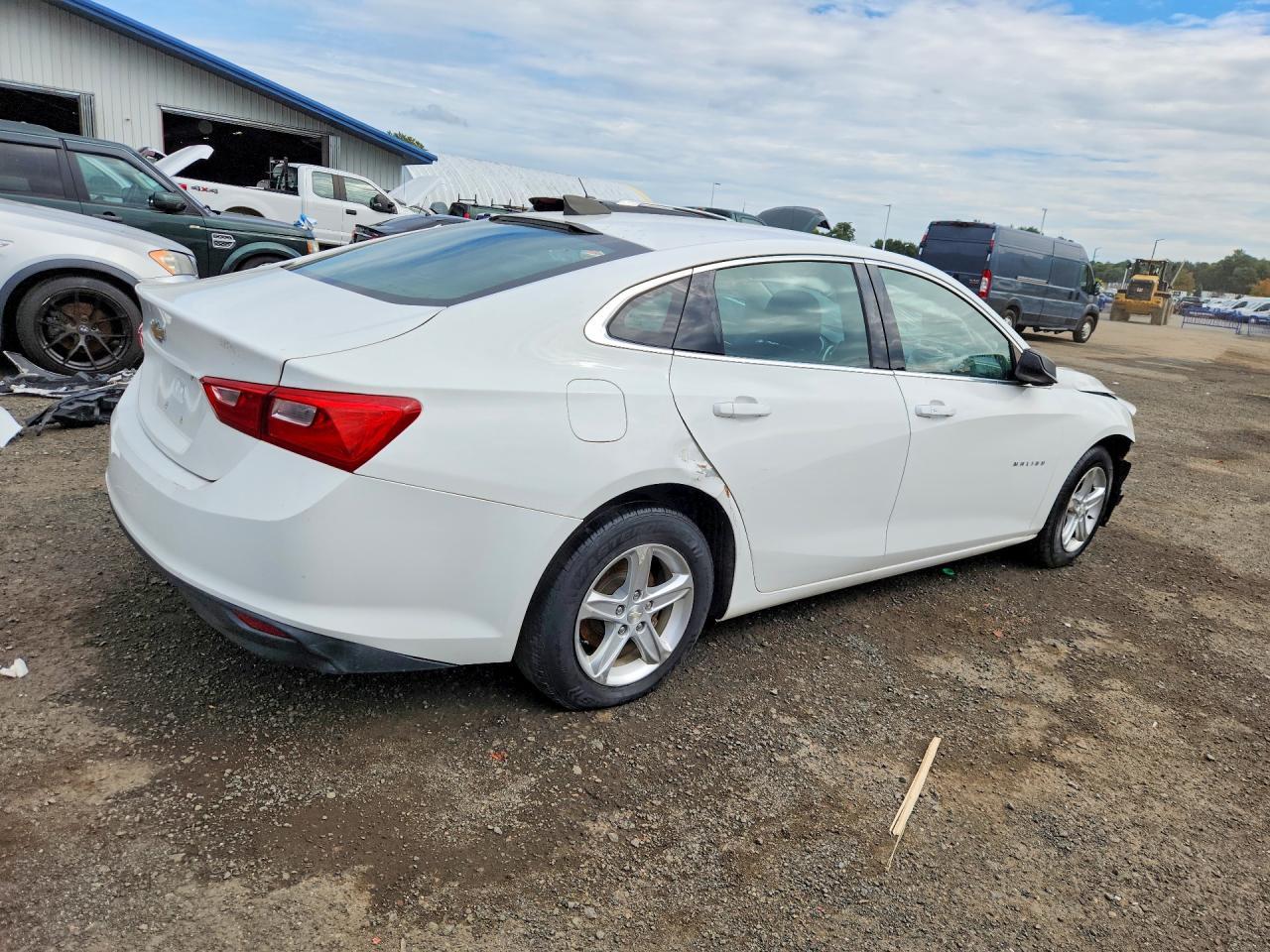 2019 Chevrolet Malibu Ls - Фото 3