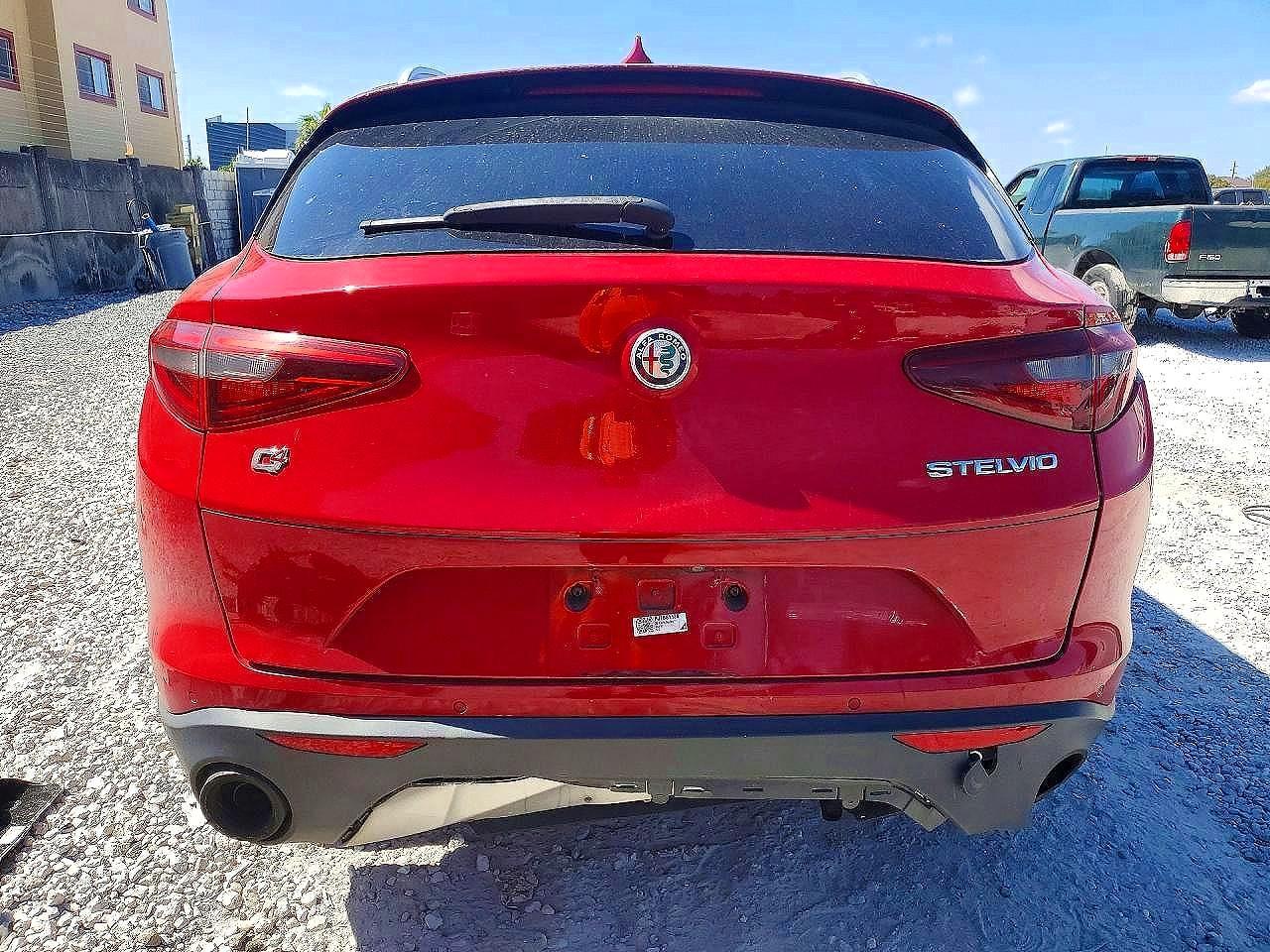 2018 Alfa Romeo Stelvio - Image 6