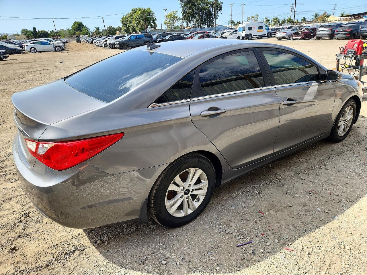 2012 Hyundai Sonata Gls - Фото 3