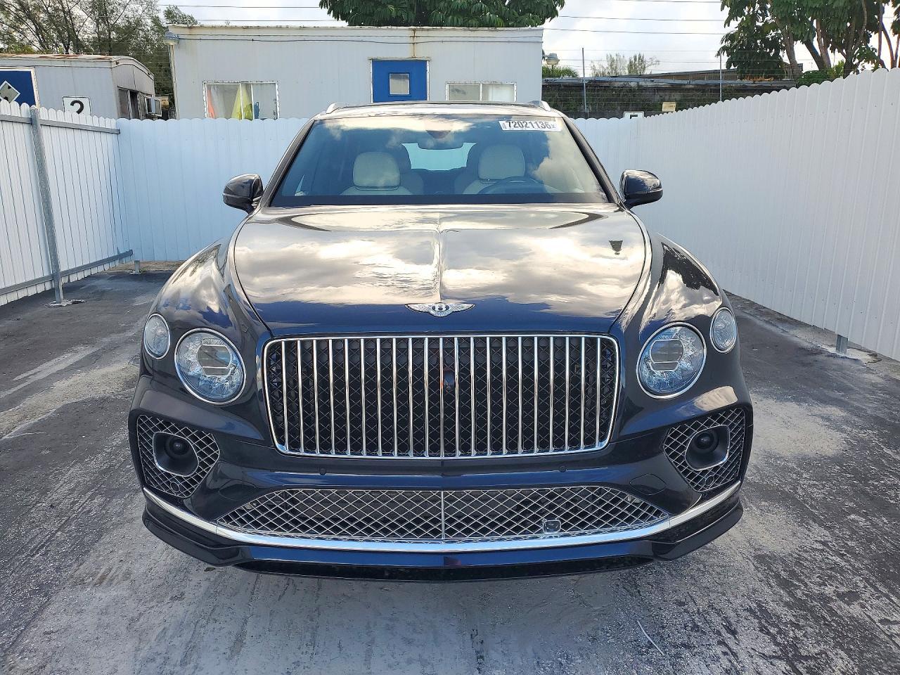2023 Bentley Bentayga - Фото 5