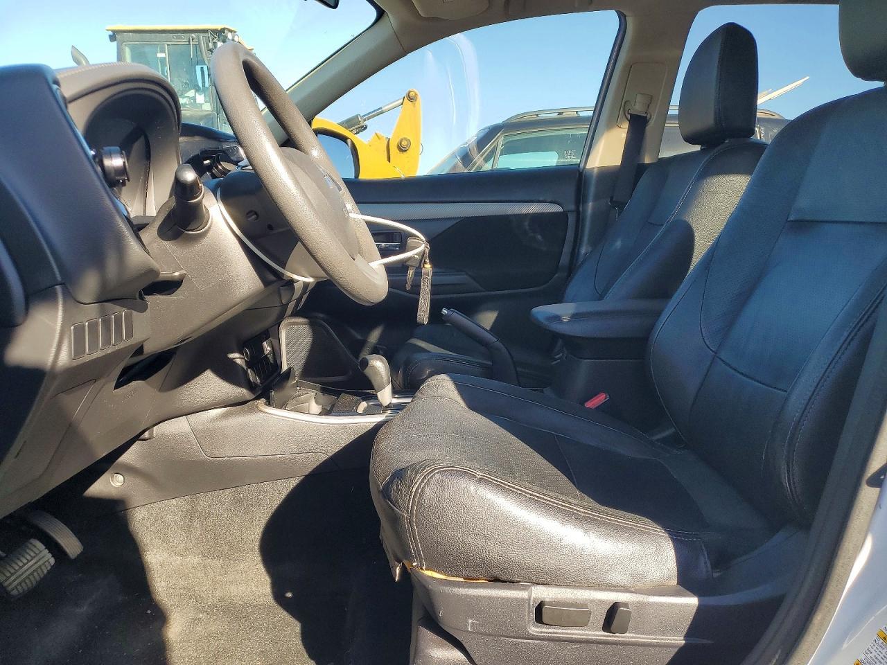 2018 Mitsubishi Outlander Se - Фото 7