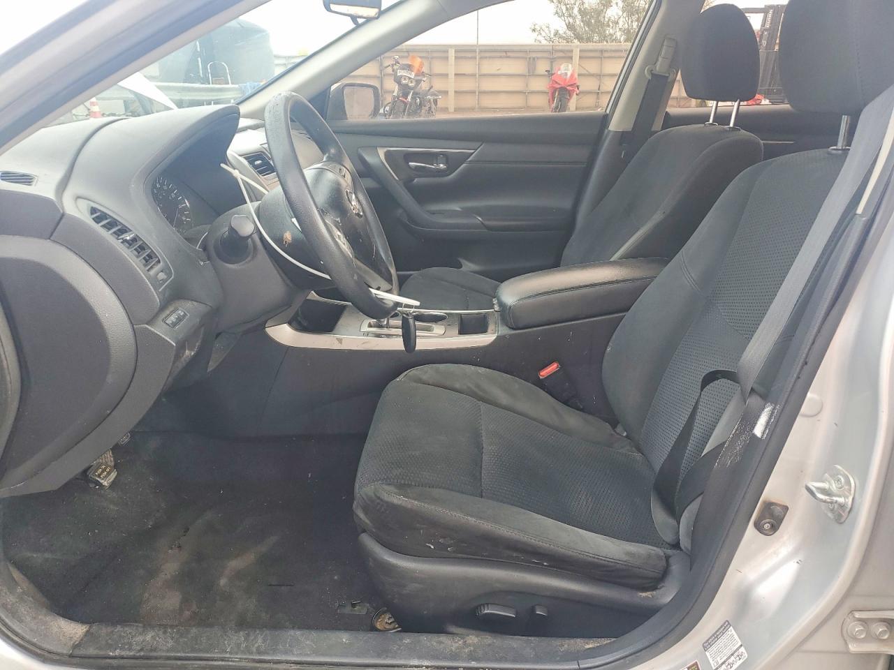 2015 Nissan Altima 2.5 S - Фото 7