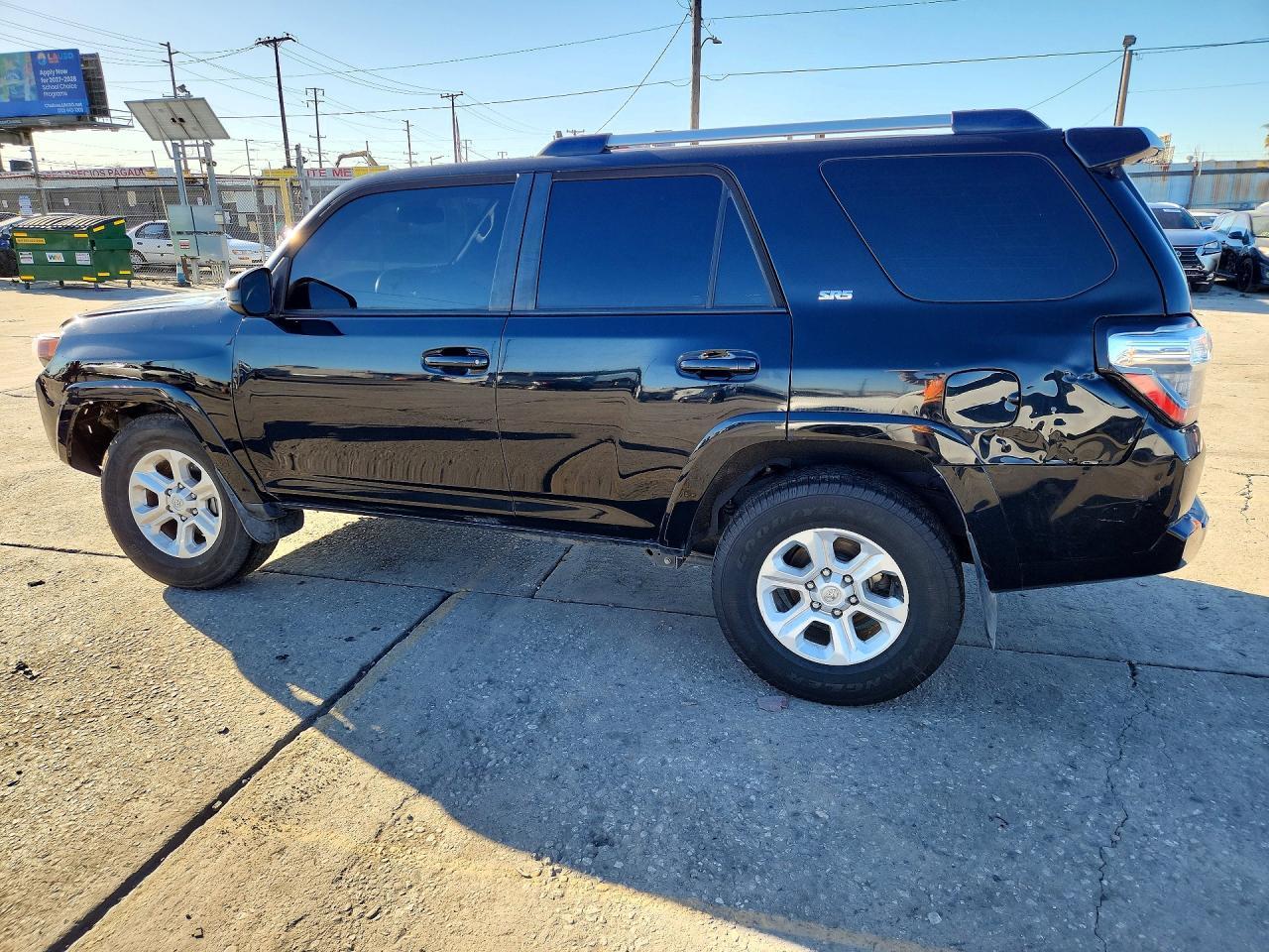2021 Toyota 4Runner Sr5 - Фото 2