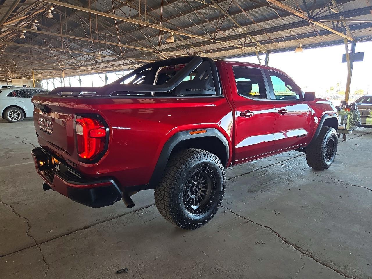 2024 GMC Canyon At4X - Image 3