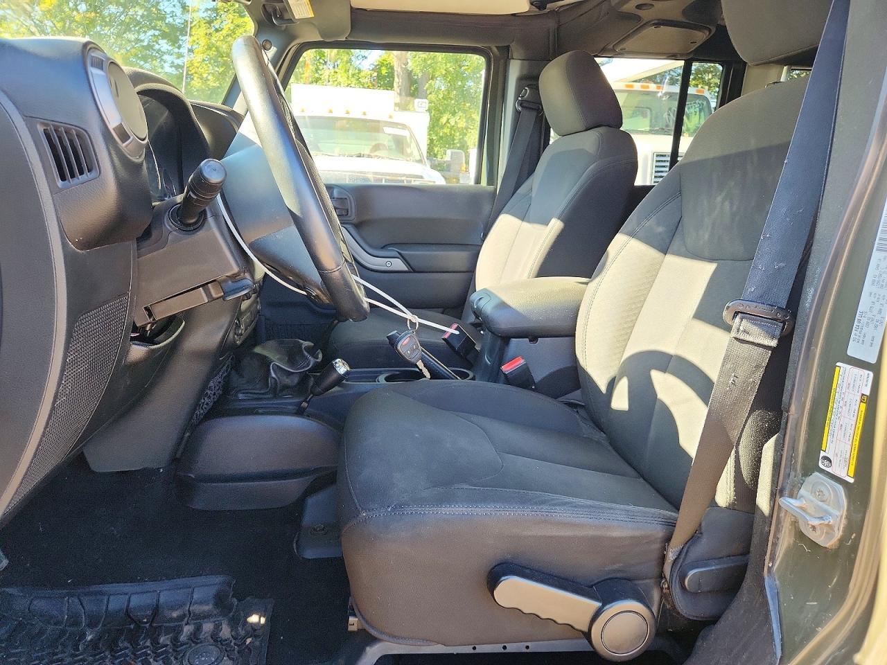 2016 Jeep Wrangler Unlimited Sport - Фото 7