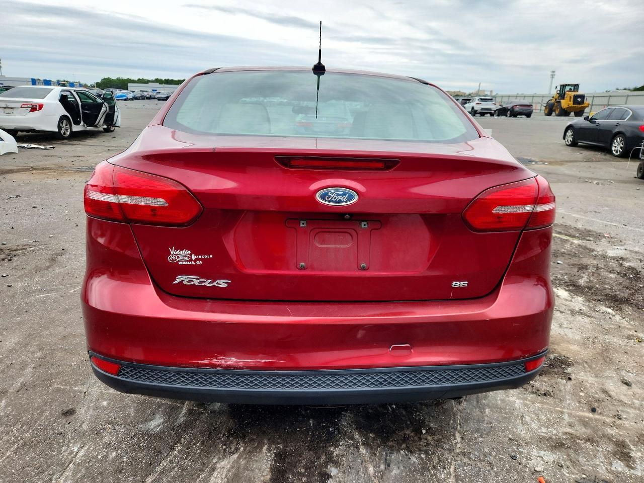 2017 Ford Focus Se - Фото 6