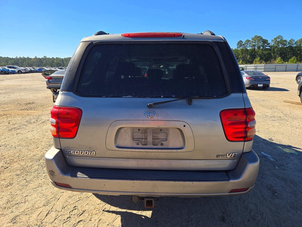 2004 Toyota Sequoia Sr5 - Фото 6