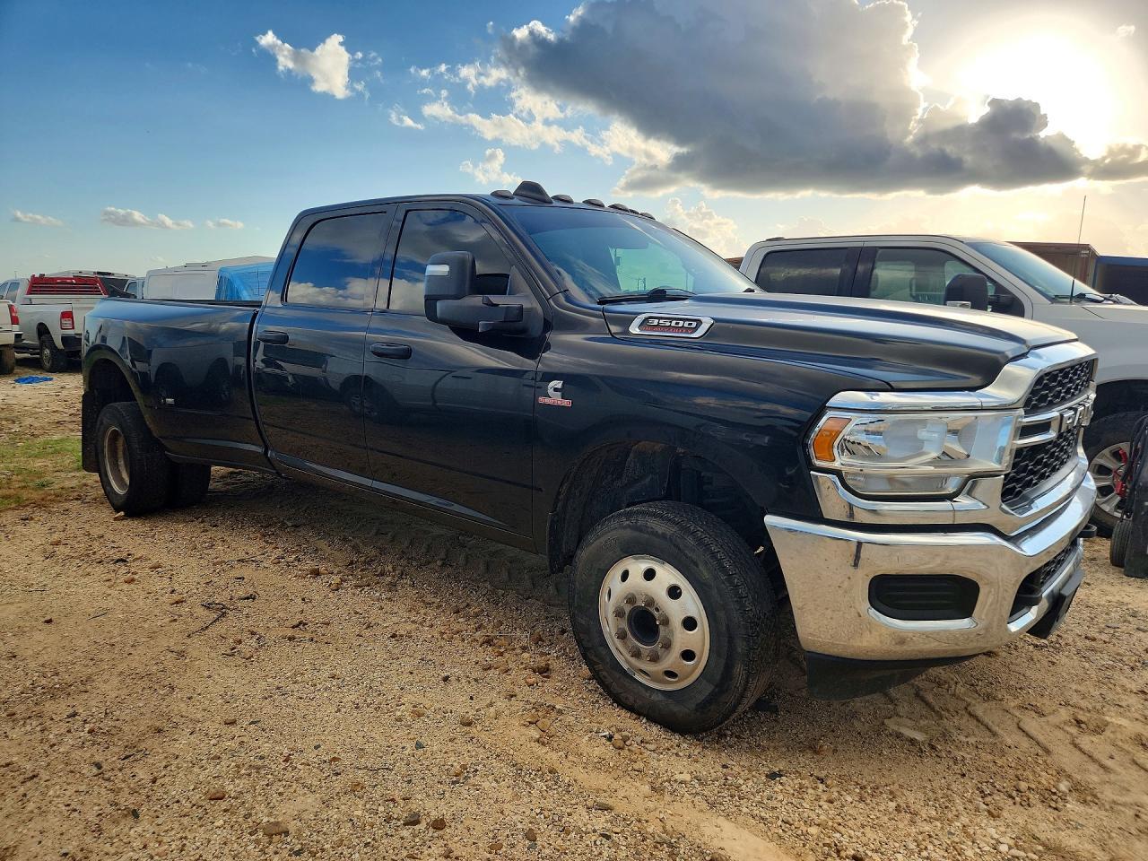 2024 Ram 3500 Tradesman - Image 4