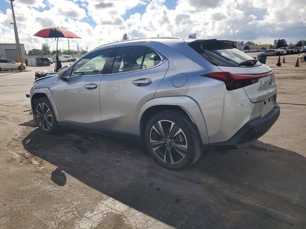 2023 Lexus Ux 250H Premium - Фото 2