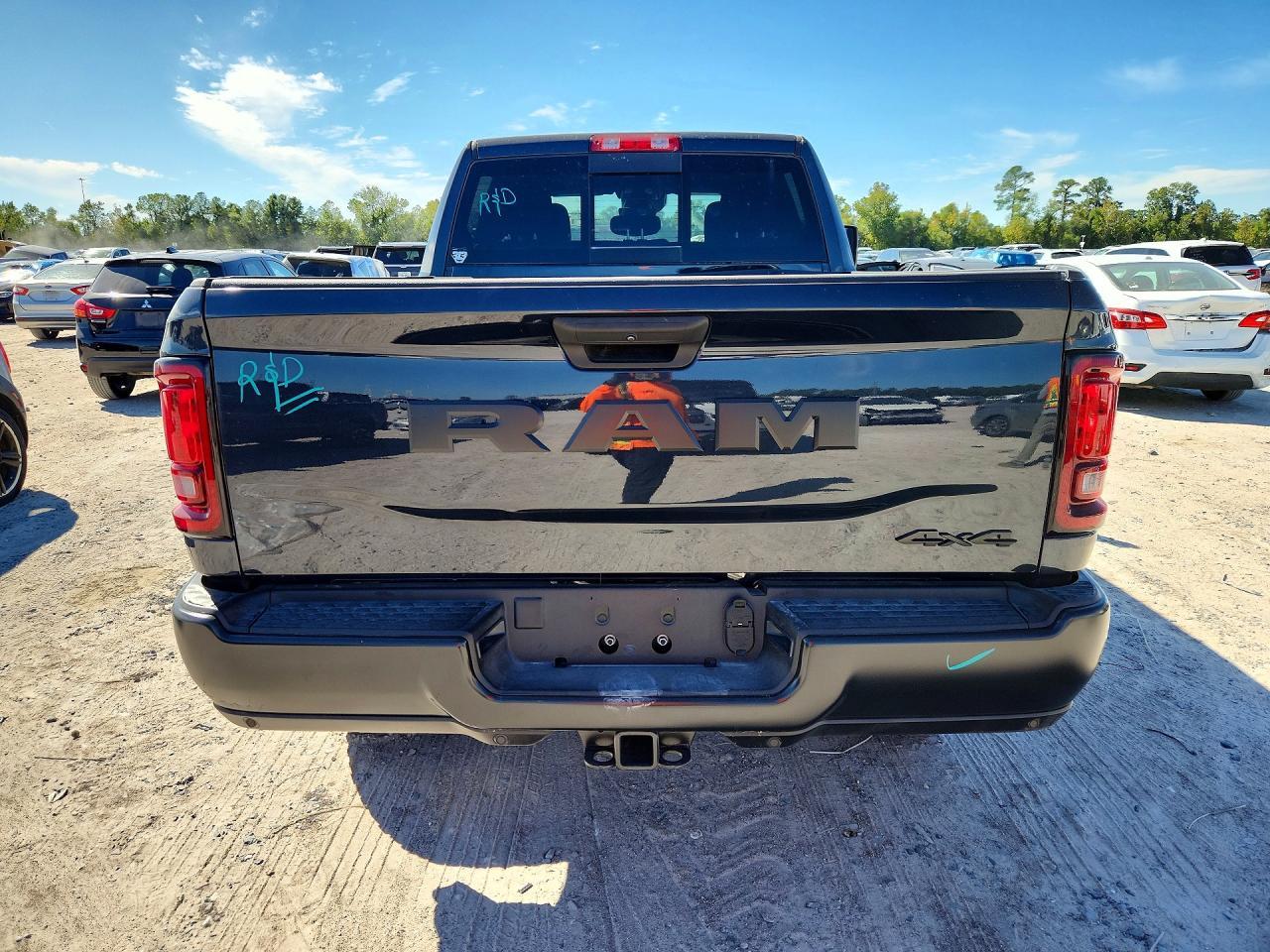 2026 Ram 2500 Tradesman - Фото 6