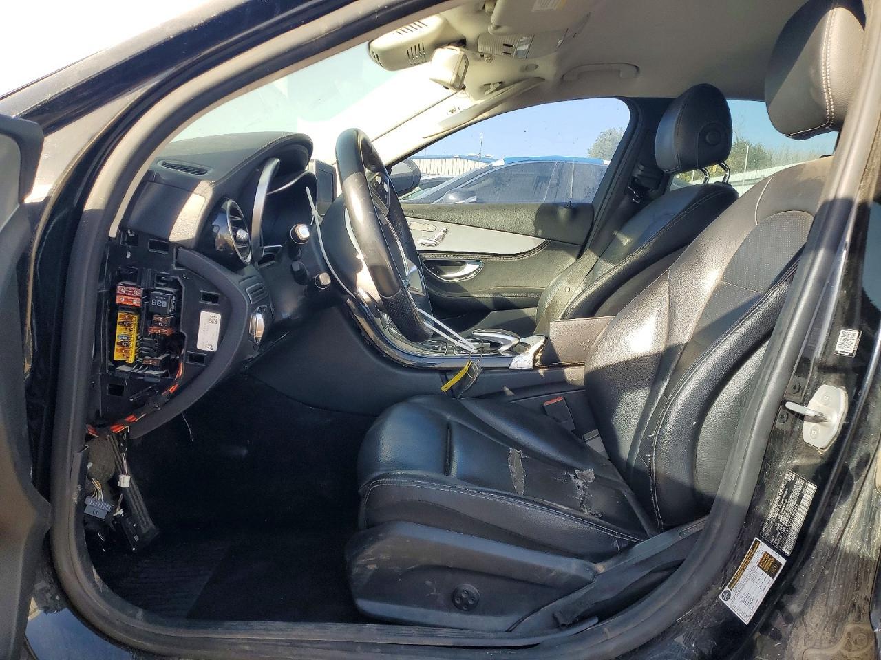 2016 Mercedes-Benz C 300 - Image 7