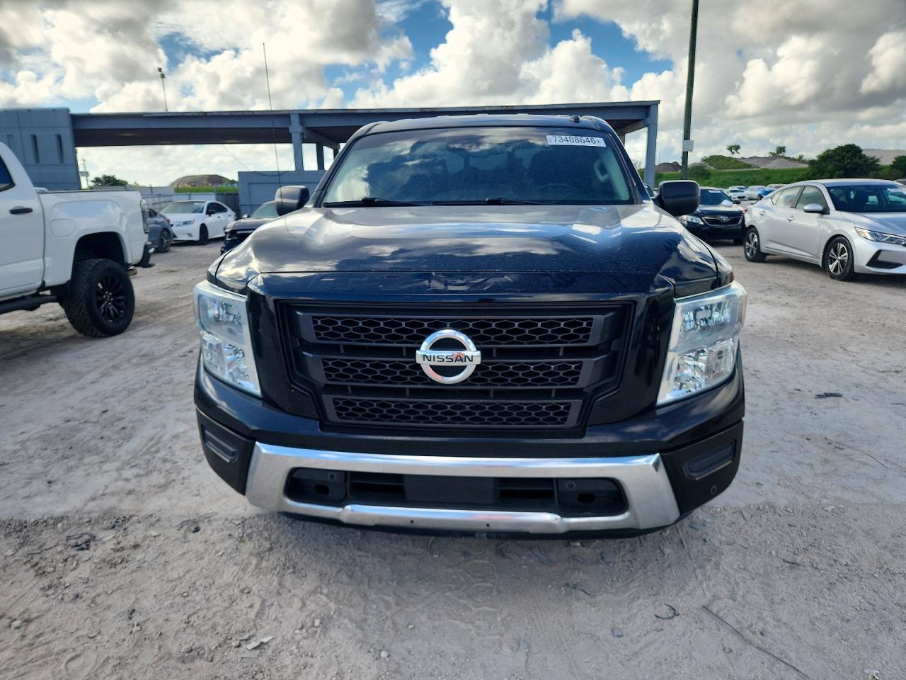 2021 Nissan Titan Sv - Image 5