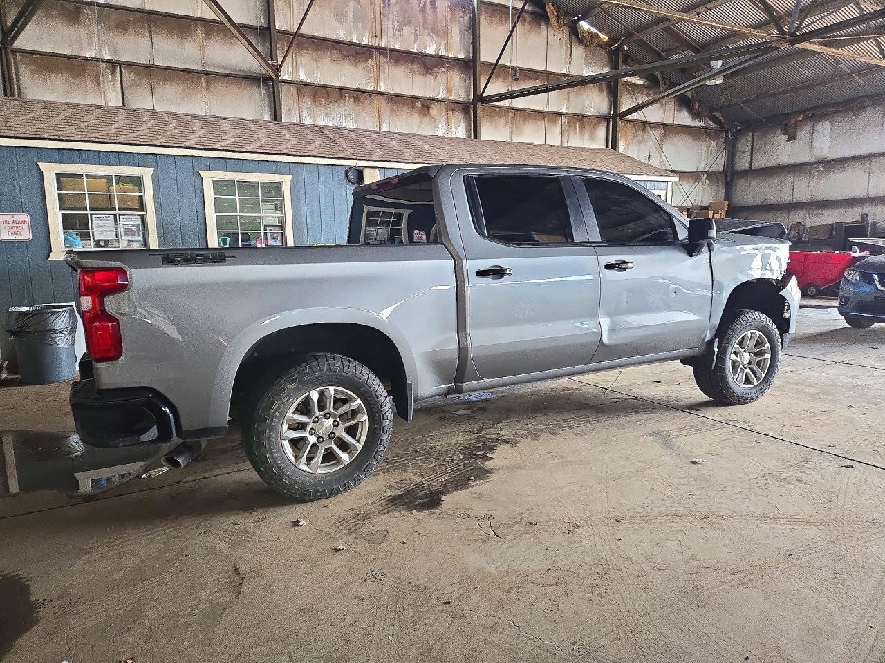 2025 Chevrolet Silverado K1500 Lt Trail Boss - Фото 3
