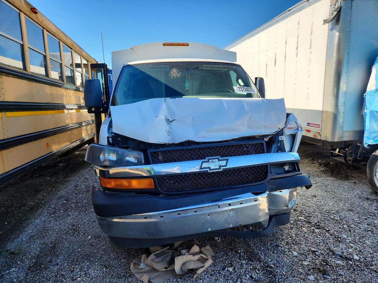2017 Chevrolet Express G3500 - Image 5