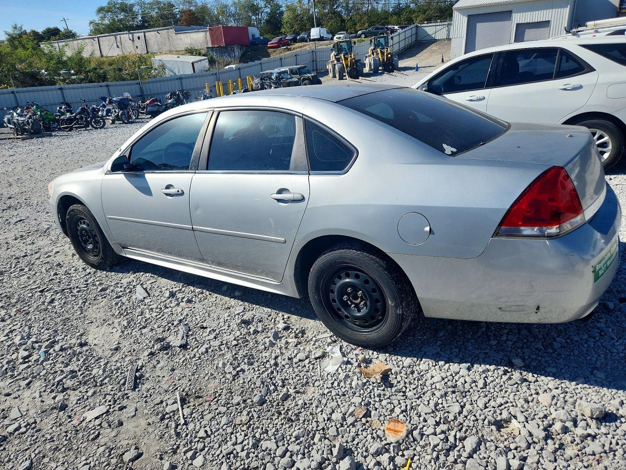 2011 Chevrolet Impala Police - Фото 2