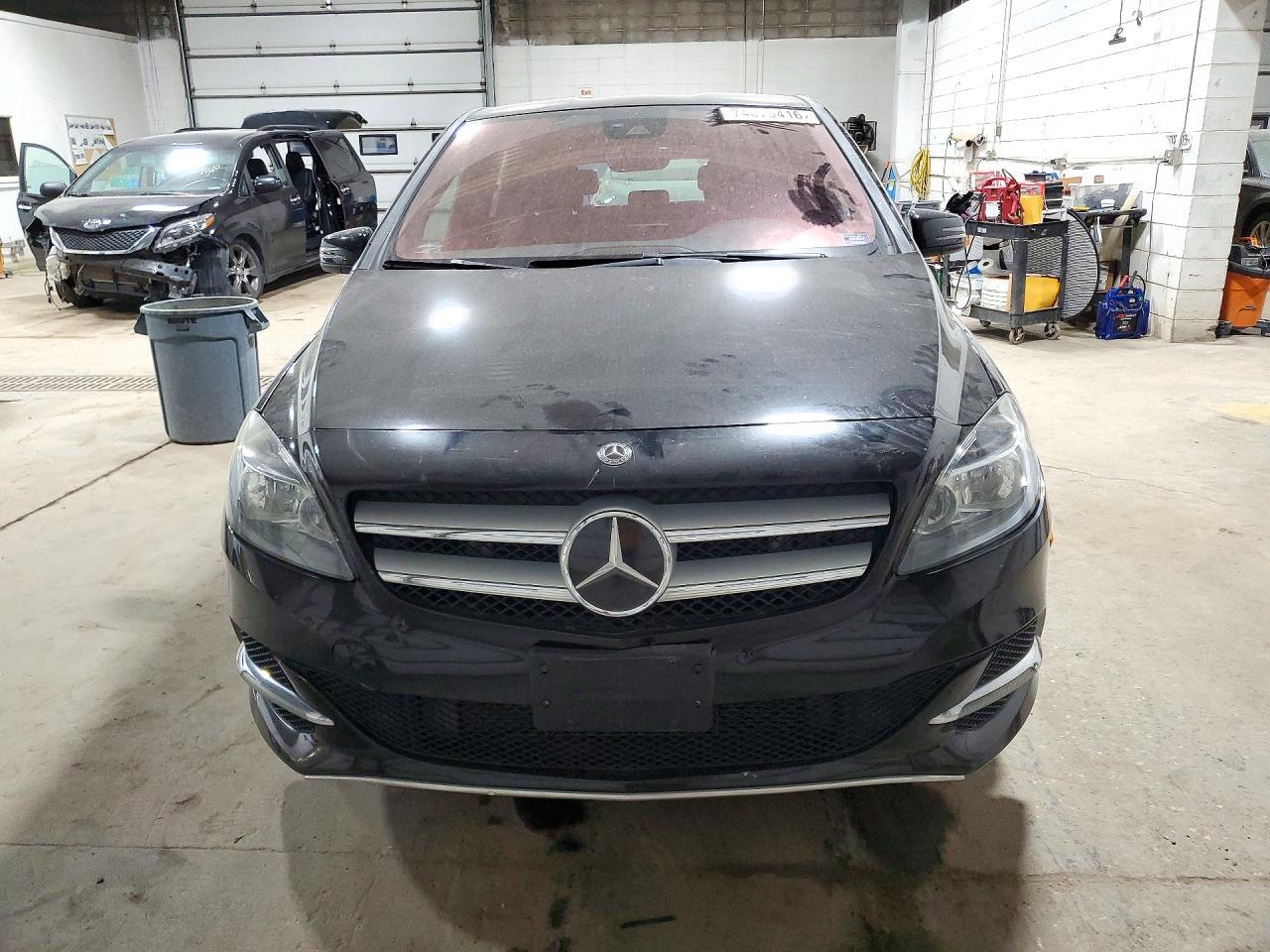 2017 Mercedes-Benz B 250E - Фото 5